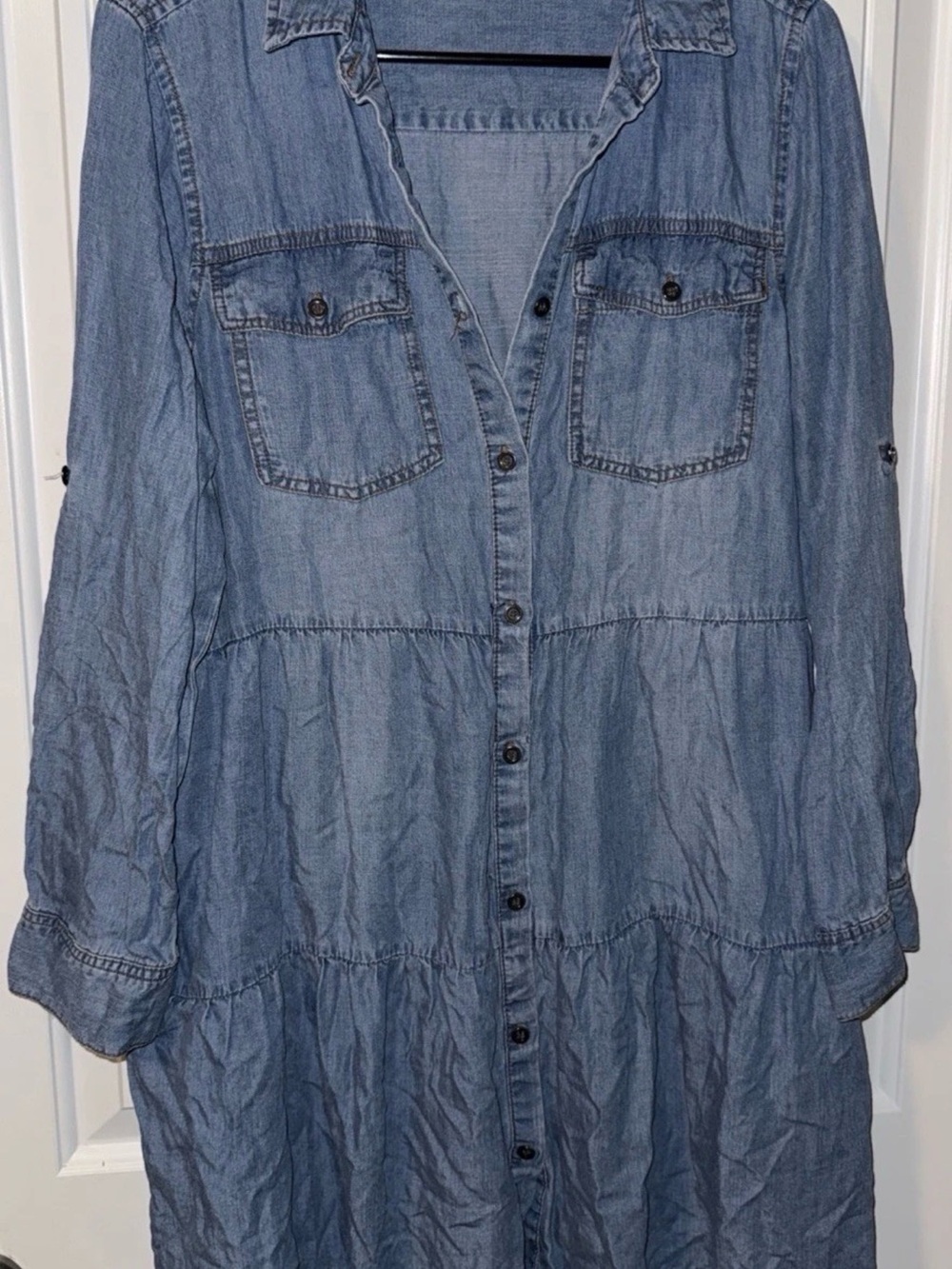 Women’s Velvet Heart Light Blue Denim Tiered Button-Front Dress Sz Small